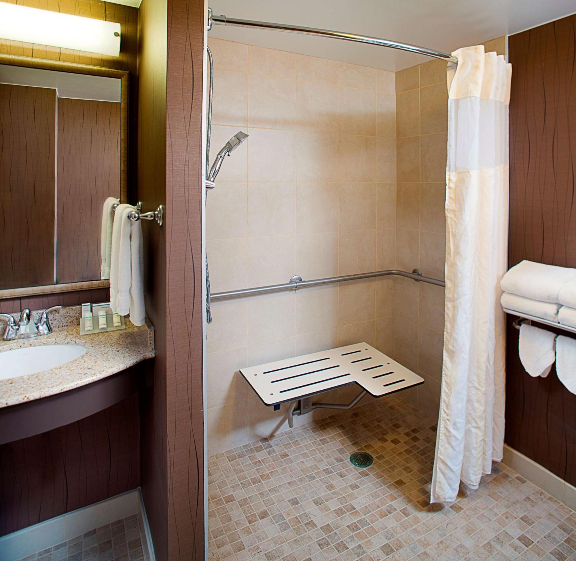 Hotel Hilton Garden Hartford North-bradley International Airport 3*